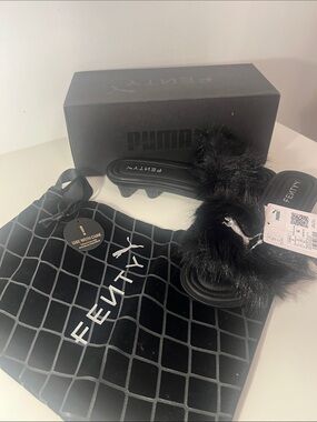 PUMA FENTY Women's Black Fur Slide Sandals-new and authentic